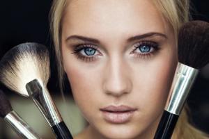Makeup for blondes: application techniques, styles, features of creating an image